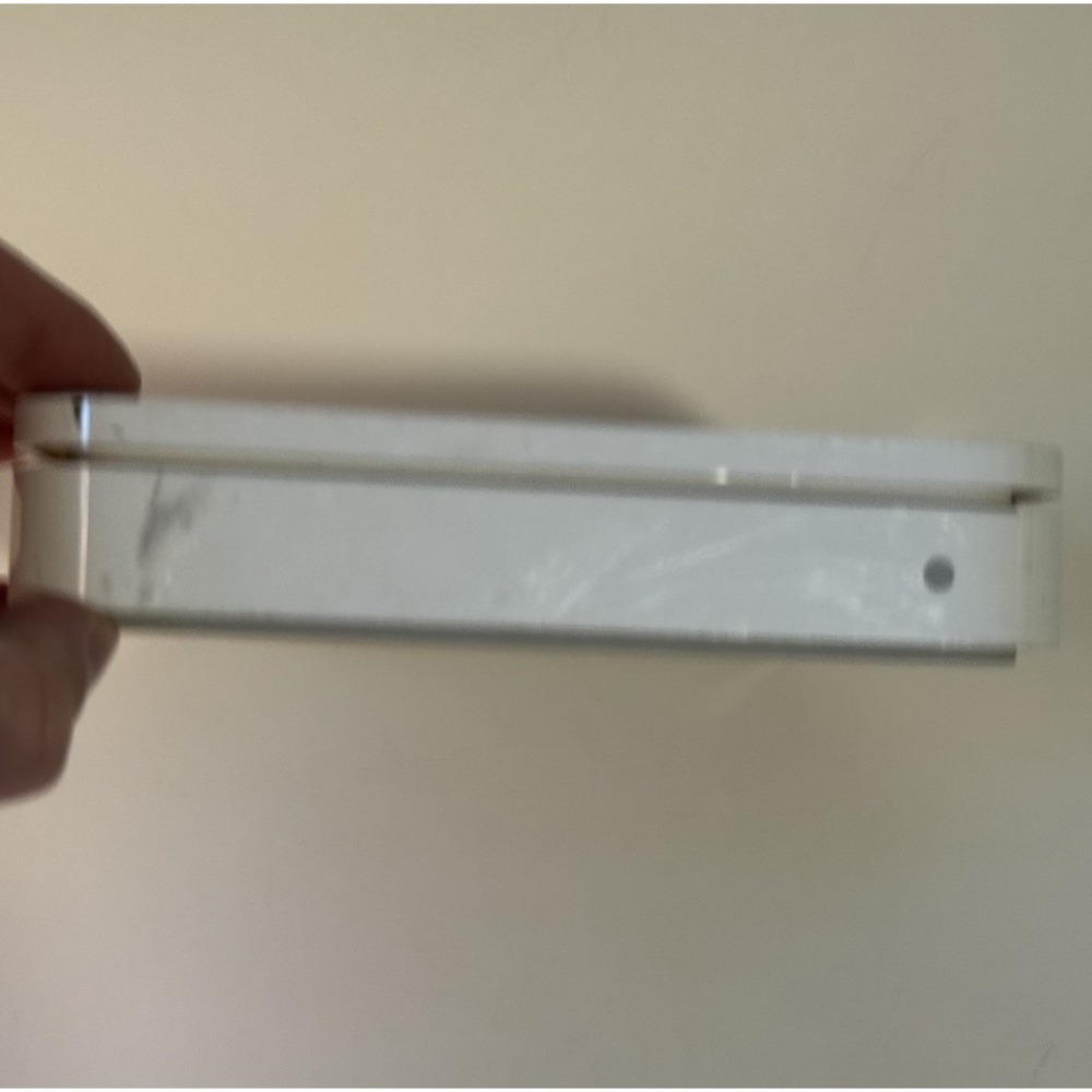 Apple Extreme Base Station A1143 No Power Cable